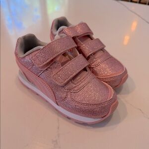 Girls Puma Gym Shoes/Sneakers, Pink NWT